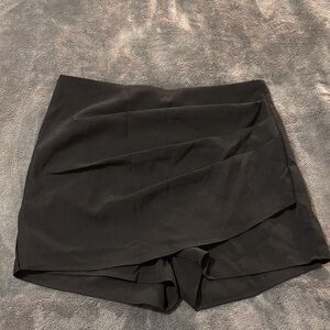 SHEIN Black Women's Skorts